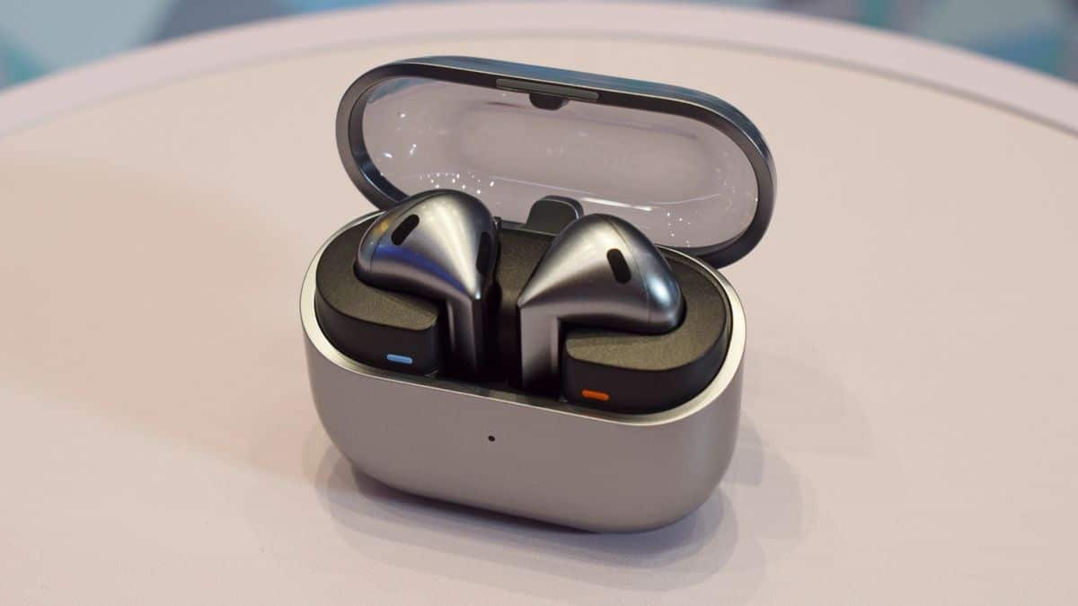 سعر سماعات Samsung Galaxy Buds 3 buds 3 Pro وأبرز مميزاتها 3