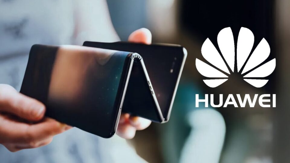 هاتف Huawei القابل للطي ثلاثي