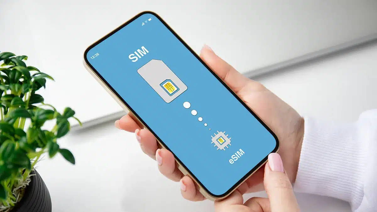 تعرف على الهواتف الداعمة للـ eSIM وسعر استخراج الشريحة